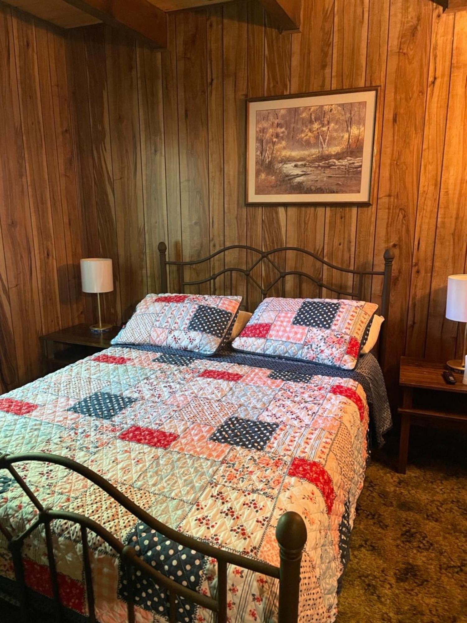 Saw Creek Cabin - Regent Hilltop Bushkill Exteriör bild