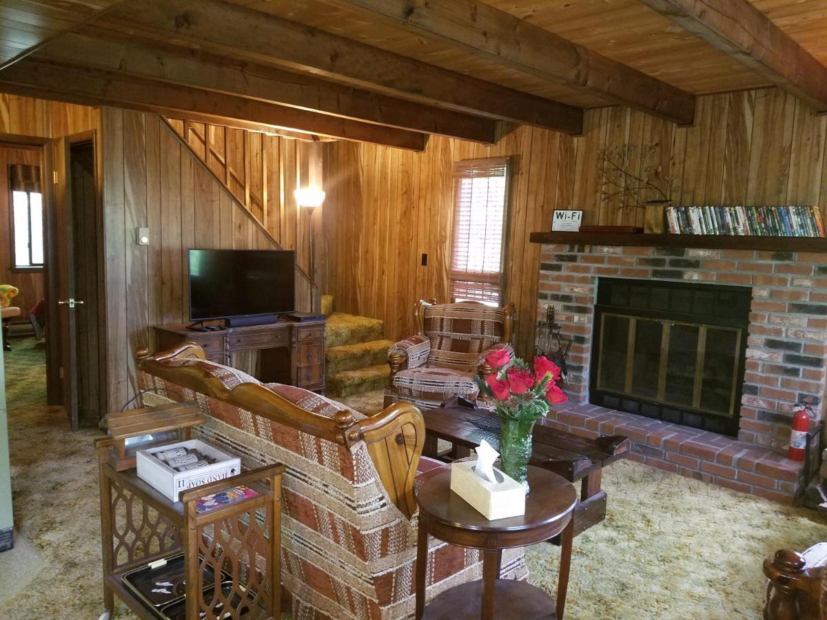 Saw Creek Cabin - Regent Hilltop Bushkill Exteriör bild