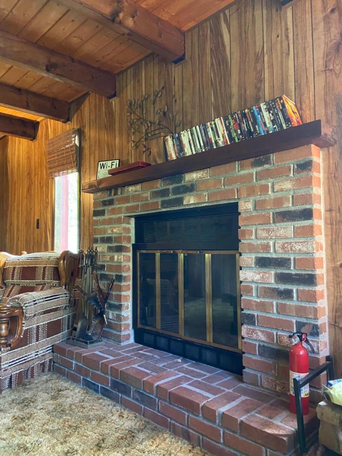 Saw Creek Cabin - Regent Hilltop Bushkill Exteriör bild