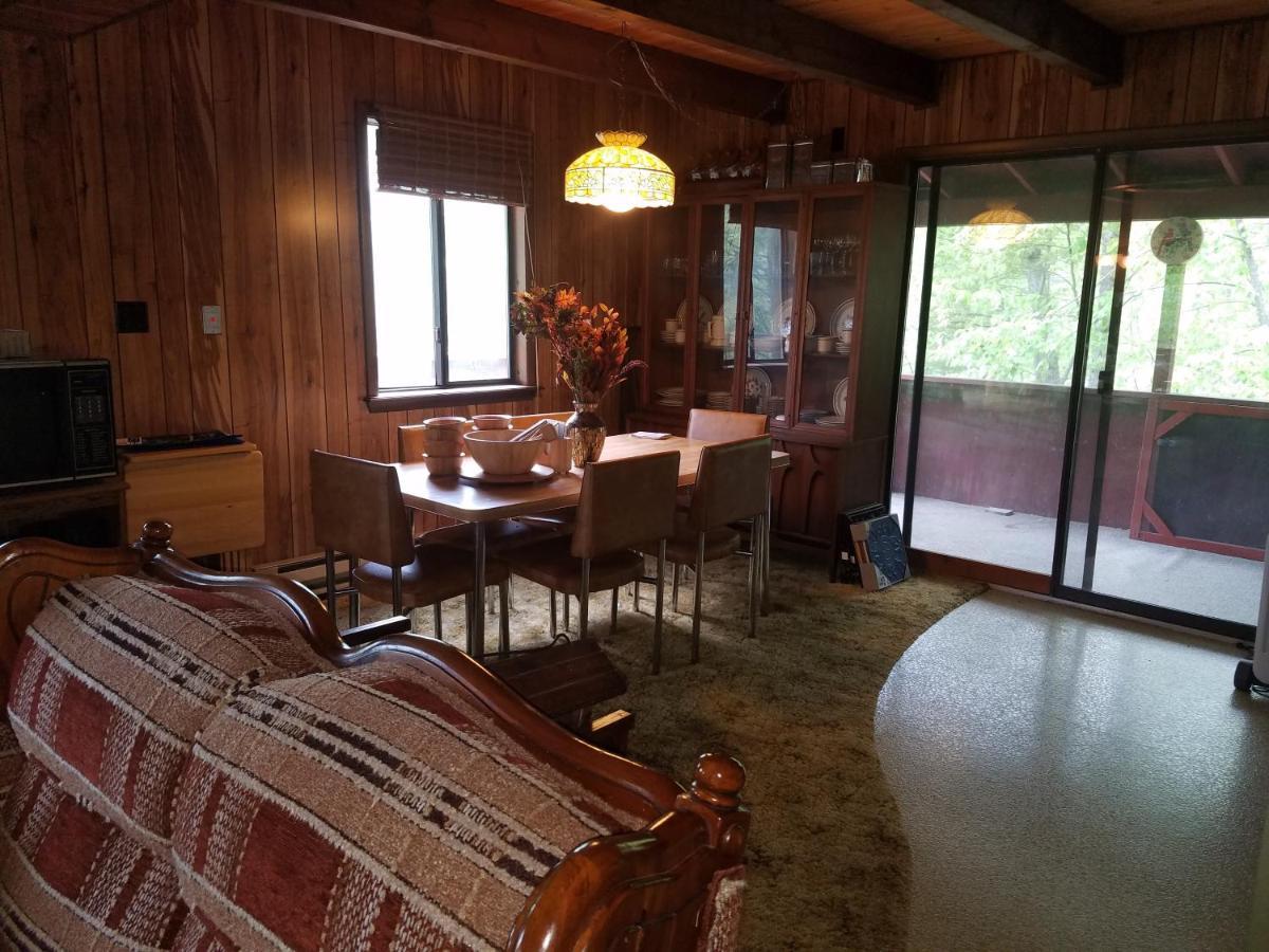 Saw Creek Cabin - Regent Hilltop Bushkill Exteriör bild